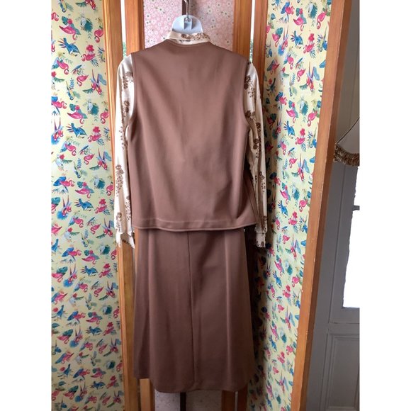 1960's - 1970's Trissi 2 Pc Double Knit Deadstock Vest and Inverted Pleat Skirt - Picture 2 of 12